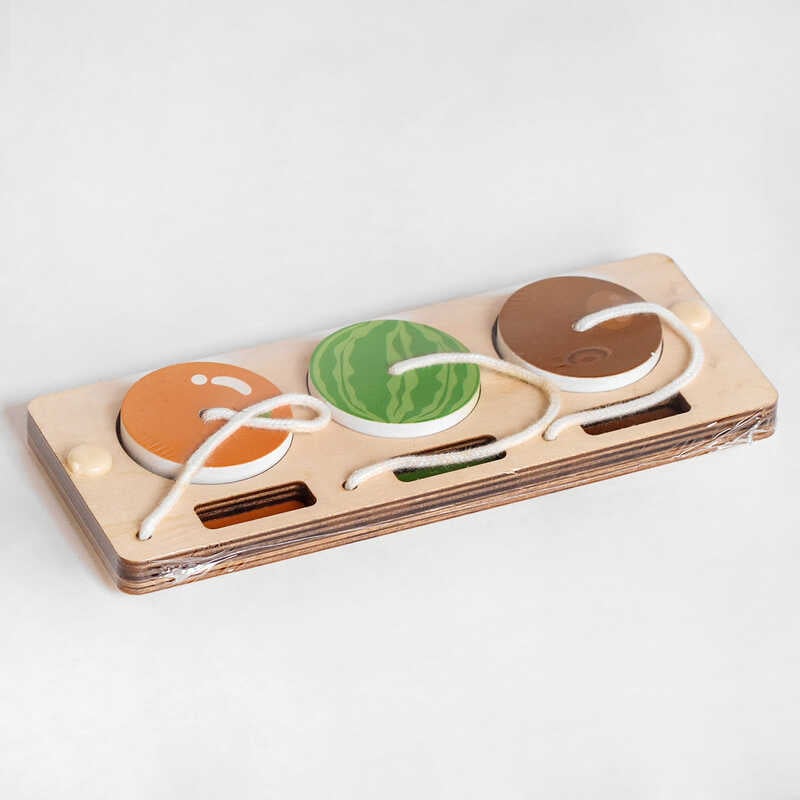 Дерев`яна логічна гра С 51350 (240) "Фрукти", 3 вкладиша на мотузках, у плівці